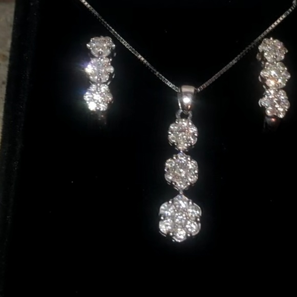 21stone Diamond necklace & earring set 10kt/14k - Picture 3 of 8